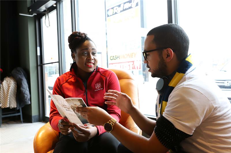 A client getting program details